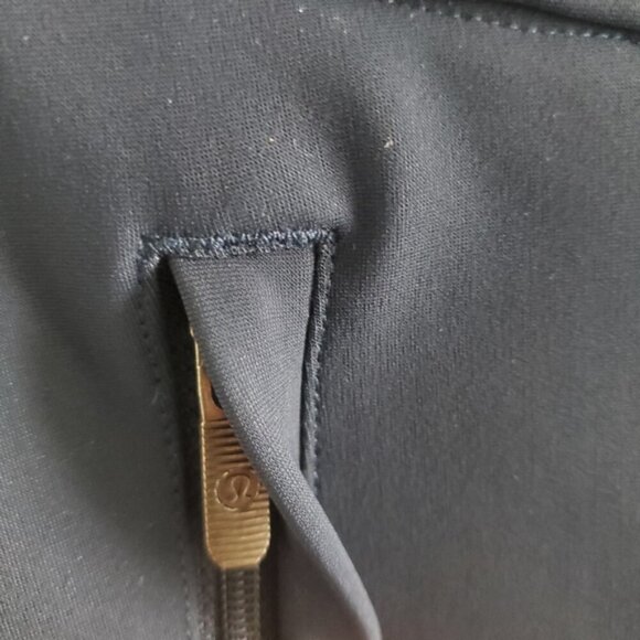 Lululemon True Navy On The Move Pants Size 2 - Picture 5 of 10